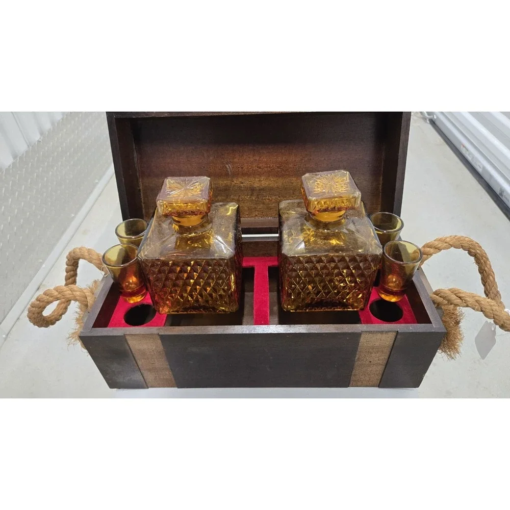 Vintage Pirate Treasure Chest Bar Set 2 Amber Decanters 4 Shot Glasses. Man Cave